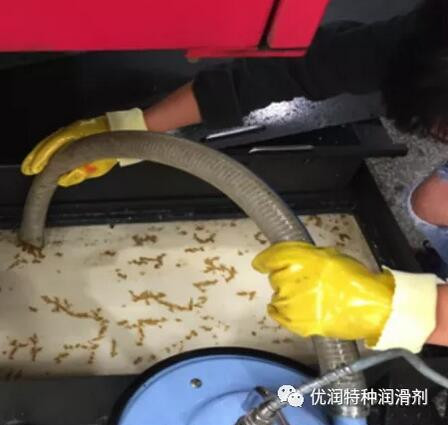 飛機(jī)制造行業(yè)金屬加工液應(yīng)用和維護(hù)_優(yōu)潤(rùn)特種潤(rùn)滑劑