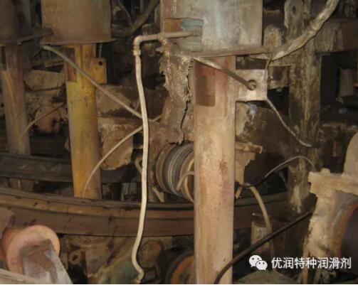 煉鋼廠拉矯機(jī)減速箱潤滑密封改良_優(yōu)潤特種潤滑劑
