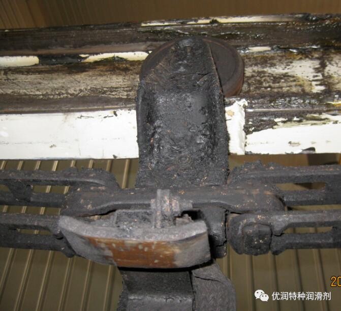 車架廠噴涂線烘干爐高溫輸送鏈條潤(rùn)滑改良_優(yōu)潤(rùn)特種潤(rùn)滑劑