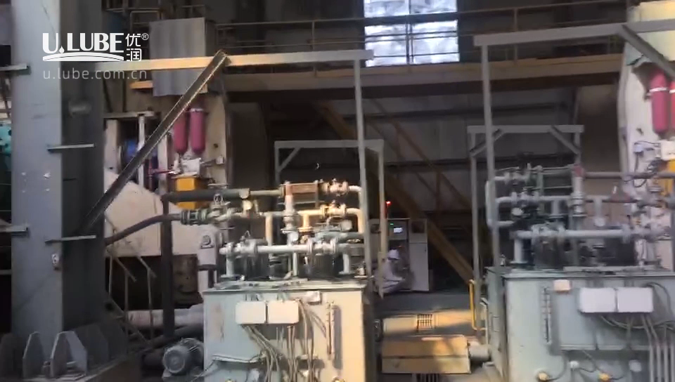 利君大型輥壓機(jī)，使用優(yōu)潤(rùn)軸承脂，輥壓機(jī)潤(rùn)滑系統(tǒng)上線運(yùn)行_優(yōu)潤(rùn)特種潤(rùn)滑劑