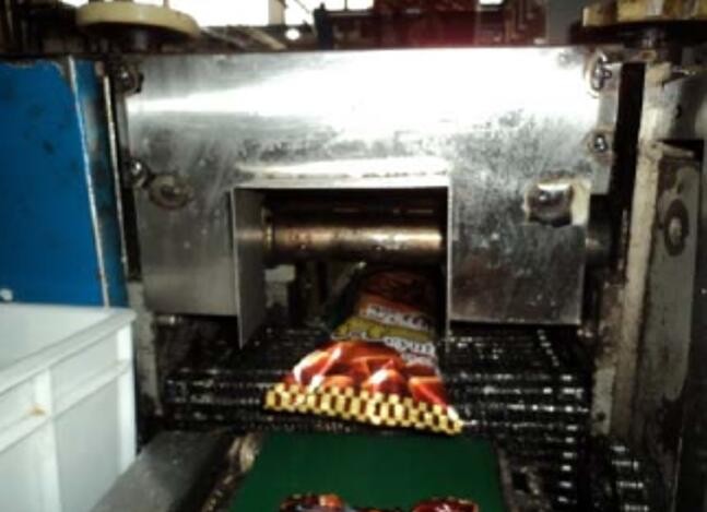 乳業(yè)縱封機軸承潤滑改良，優(yōu)潤(U.LUBE)團隊現(xiàn)場服務(wù)_優(yōu)潤特種潤滑劑